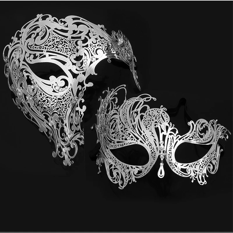2pcs Venetian Couple Masquerade Mask Set Metal Hollow Filigree Rhinestone Mask for Men Women Halloween Wedding Party Costume