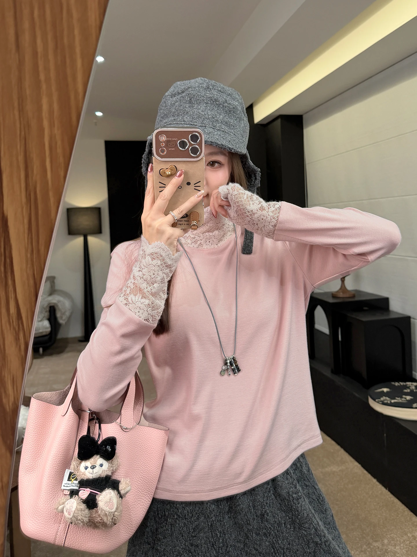 

Soft Cotton like 260g Thiened Pink Lace Splicing High Collar Base irt Ladies Comfortable Korean Sle Straight Tube Tirt