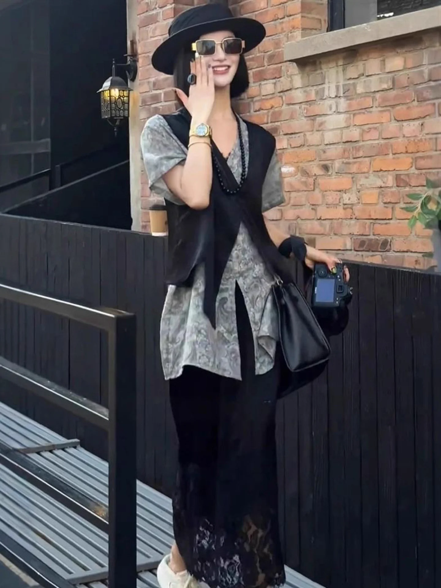  Retro Printed Shirt Vest Top with Lace Half Skirt Elegant Set Women's Autumn New Style Commute Korean Version High ...