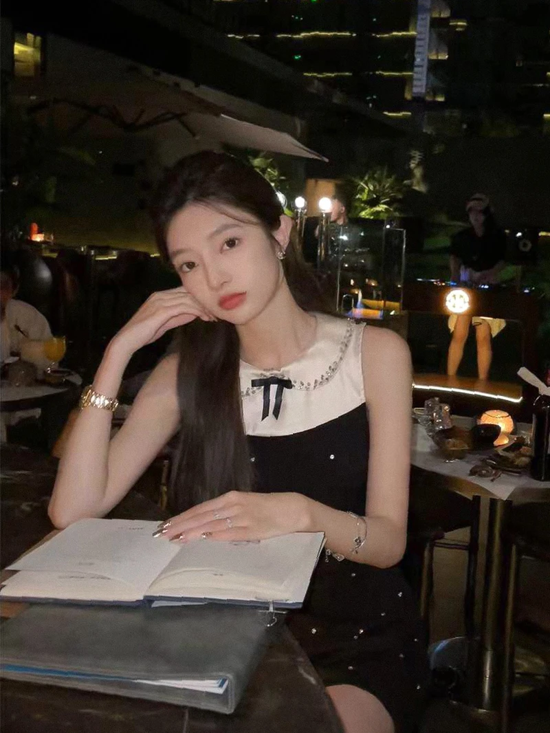 

Summe Dresses for Women Elegant High-end French Temperament Doll Collar Sleeveless Slimming Sweet Birthday Mini Black Dress