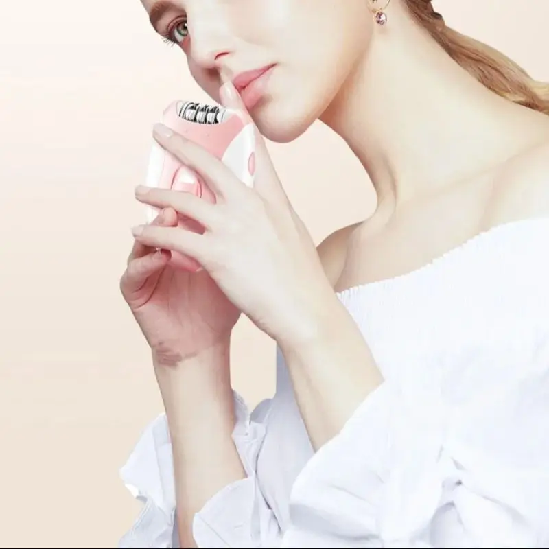 ماكينة إزالة الشعر الكهربائية للسيدات من Kemei مزيل قابل لإعادة الشحن بسرعتين مقاوم للماء ماكينة حلاقة نسائية محمولة للساقين ومنطقة البيكيني KM-189B