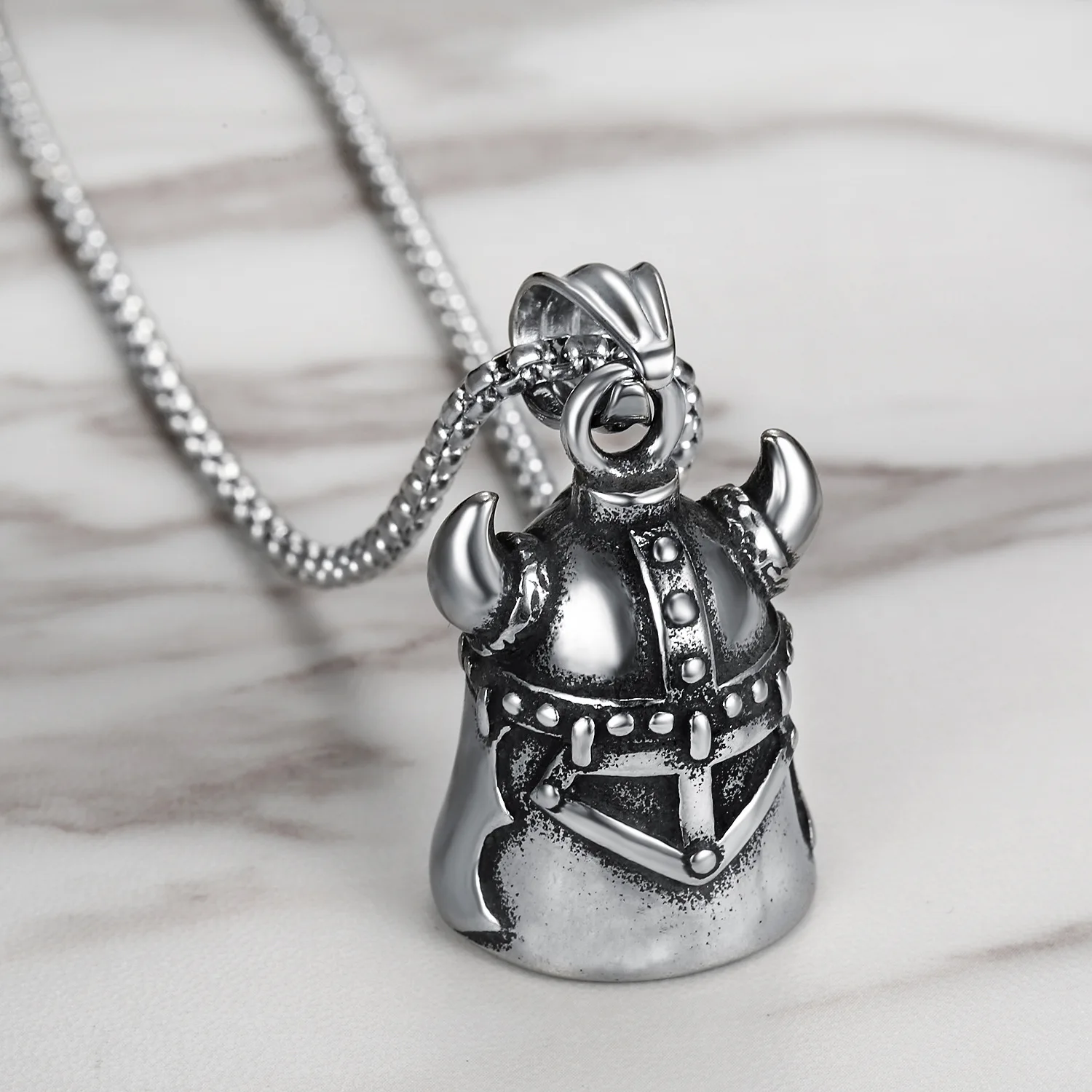 

Vintage Stainless Steel Warrior Armor Bell Dangle Charm for Men and Women Horn Motorcycle Style Necklace Pendant Wholesale Gift