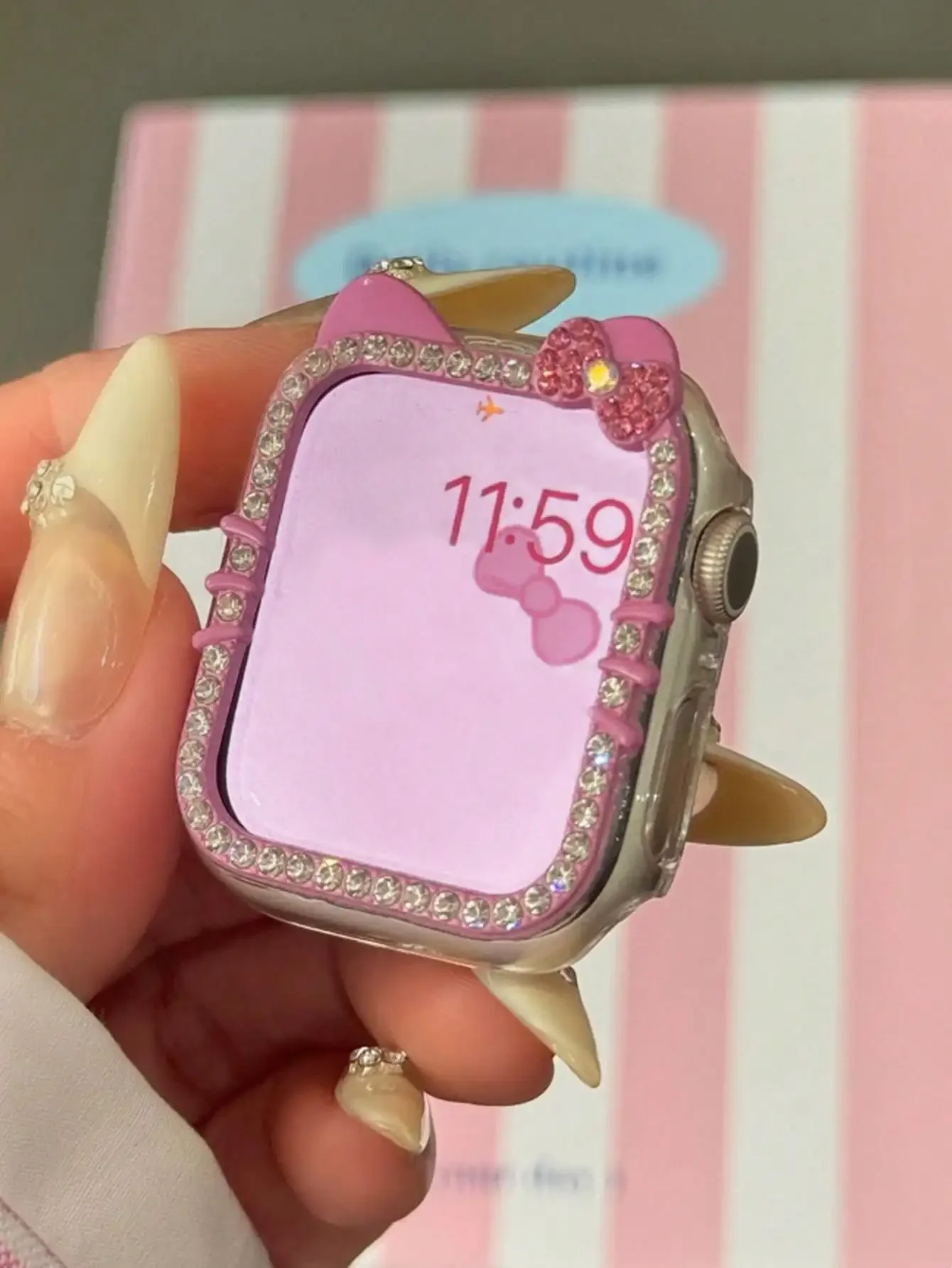 

1pc Cartoon Pattern Bling Cute Cat Ears Case Crystal Rhinestone Bumper Overall Hard PC Ultra Protective Cover, Compatible For Apple Watch Case With Tempered Glass Screen Protector, Compatible With Apple Watch 40/41/42/44/45/46mm, Compatible With Apple Wat