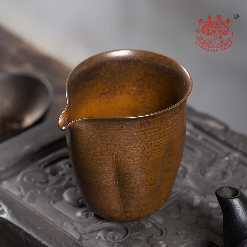 

Longquan Celadon Tea Pitcher Firewood Burning Pitcher Ceramic Master High-End Zhuoxin Weichun Handmade Tea Pot Kung Fu Tea Set