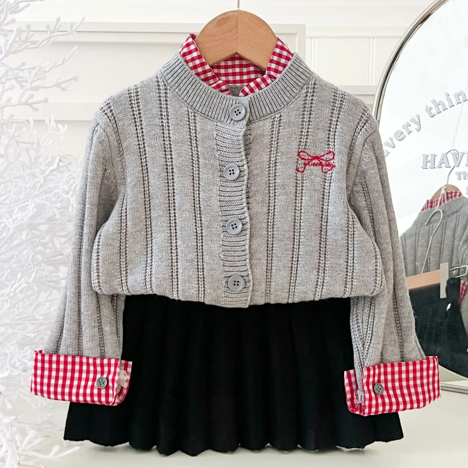 Girls Suit 2026 Spring And Autumn New Childrens Clothes Girls Baby Round Collar Splicing Plaid Cardigan Pleated Skirt Two Sets
