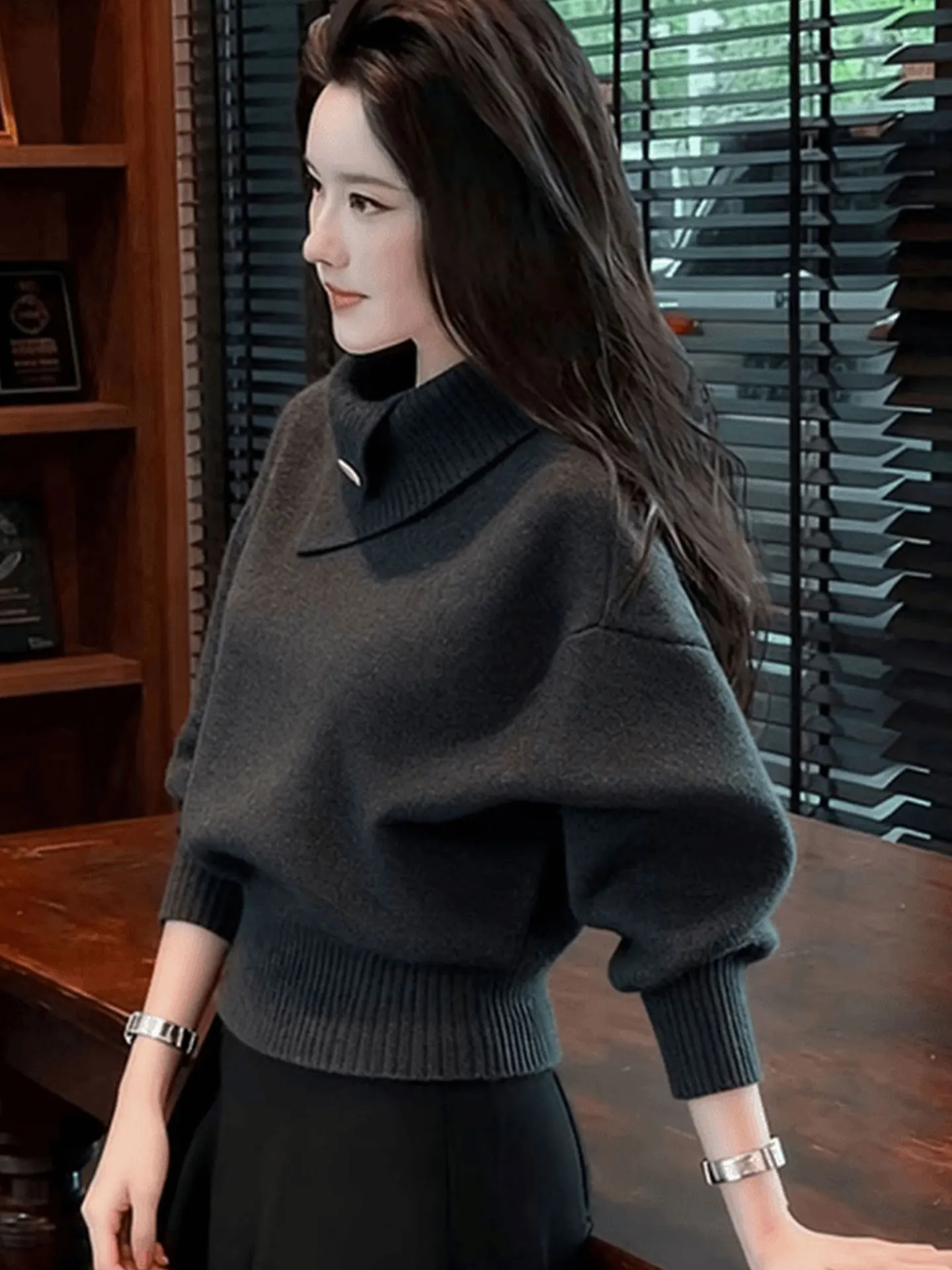 

Ele Long Sve Knitted Sweater Pure Color Commute Design Camere Beautiful Top Korean Sle Loose Fit Winter Faion