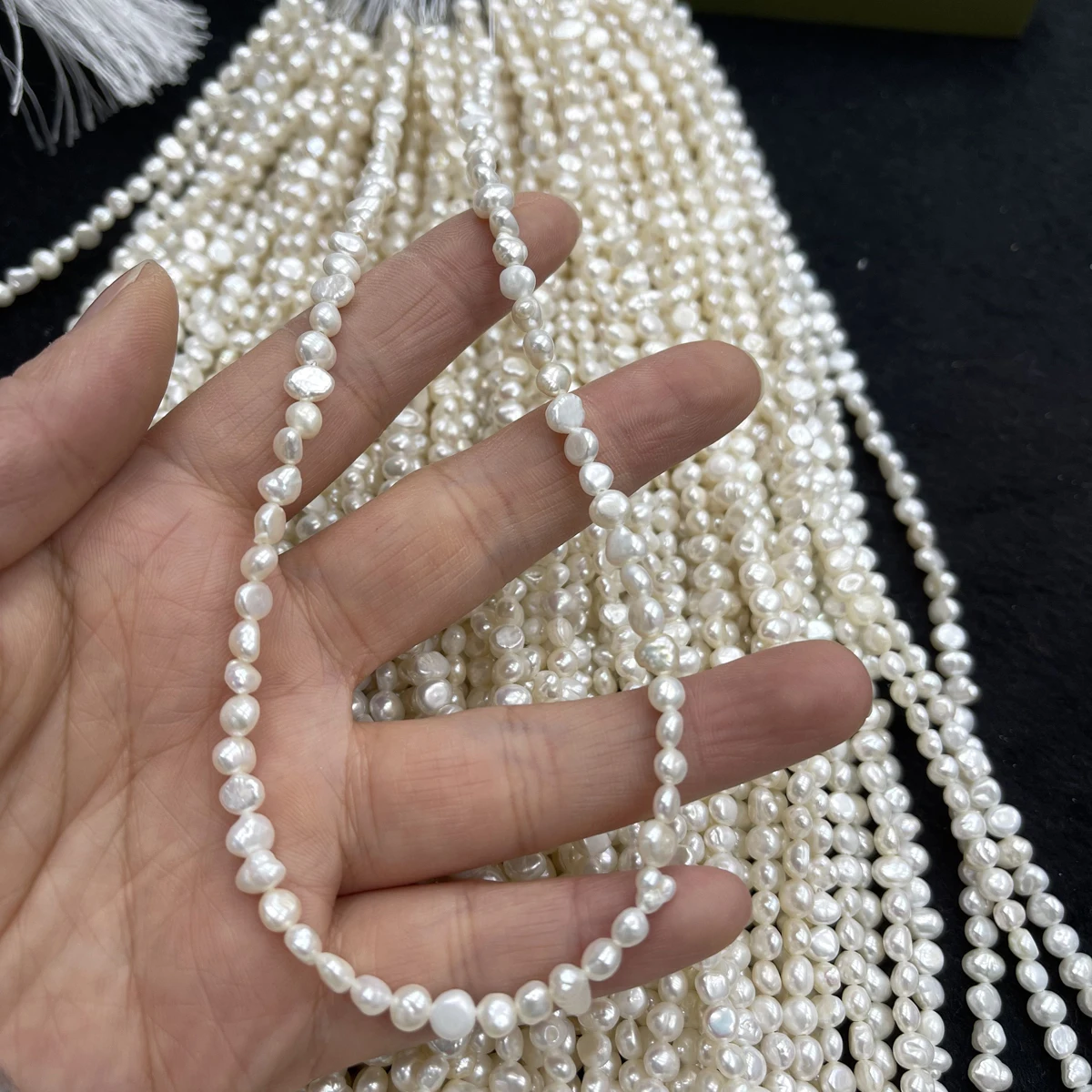 Natural Pearl Small Beads Two Sided Light Pearl Loose Spacer Beaded for Making DIY Jewelry Necklace Bracelet Accessories 4-5mm