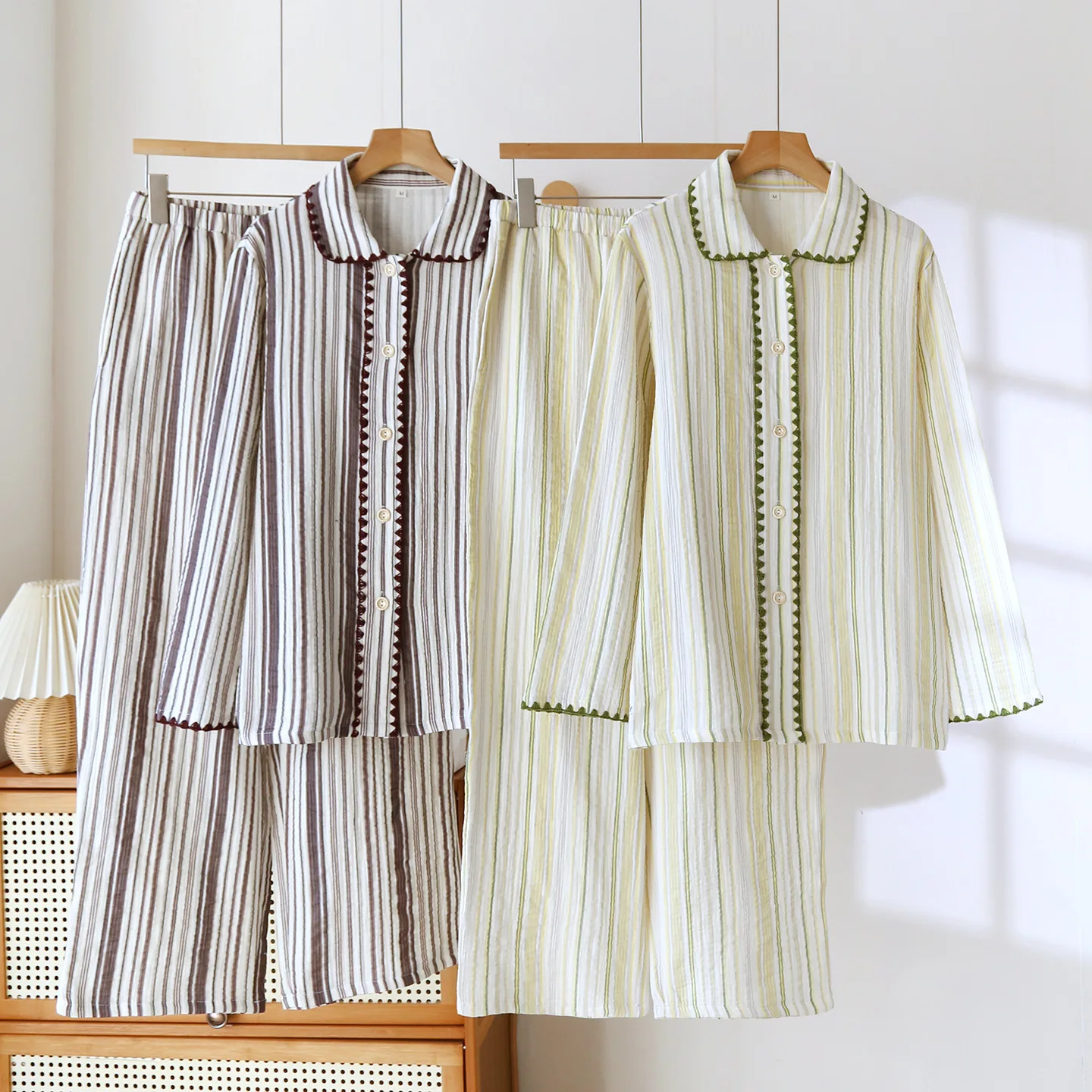 

Striped Simple Style Couples's 2 Pcs Pajamas Set for Autumn Unprinted Color Woven Loose Size Long Sleeve Long Pants Pajamas