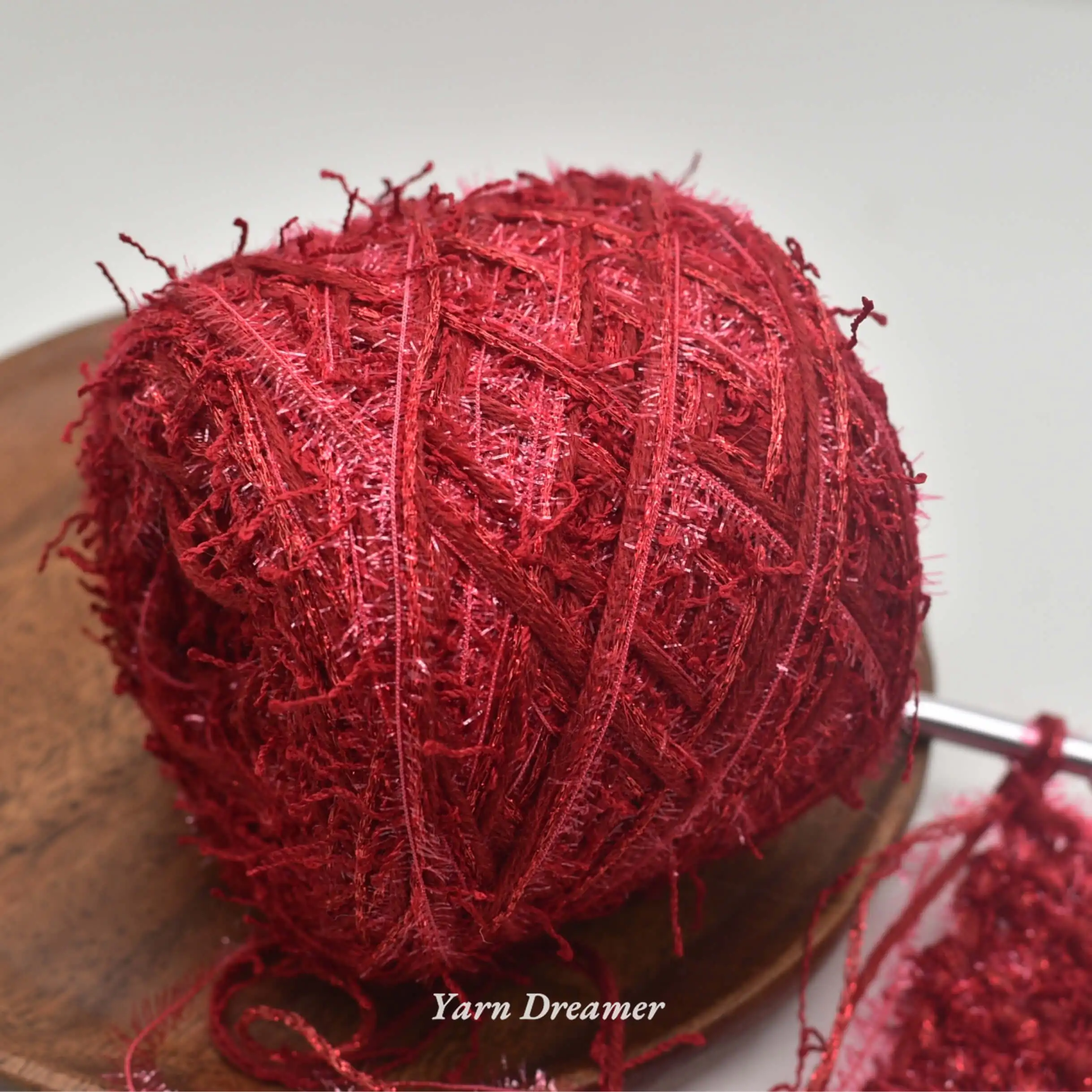 

Glitter Crochet Yarn 100g Sequin Red Fluffy Yarn for Crochet Wool Yarn Crochet Thread Fancy Thick Yarn for Knitting Thread