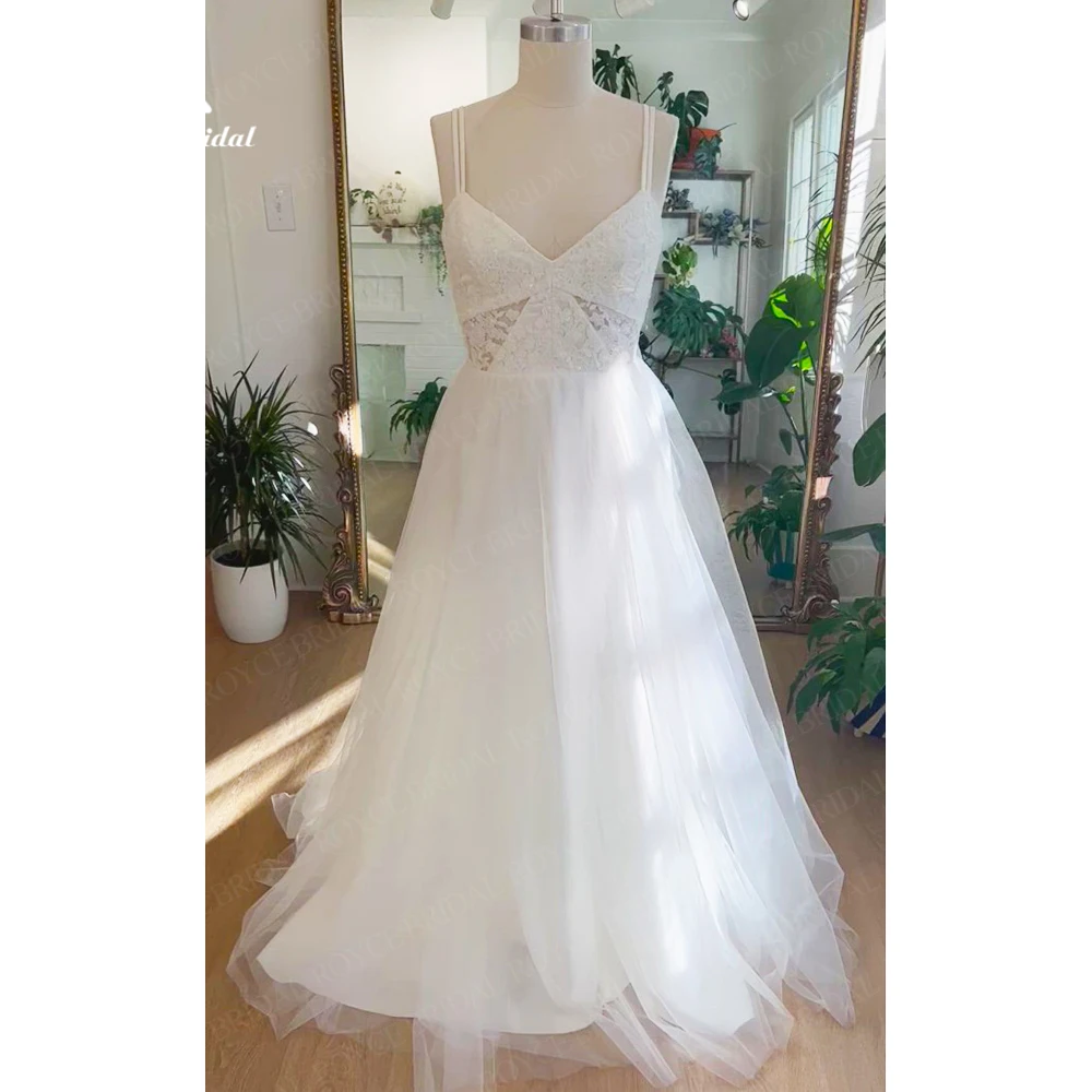 

Simple Off White Lace V Neck Long Wedding Dress For Women Spaghetti Straps Boho Tulle Backless Bridal Gown Robe de mariee