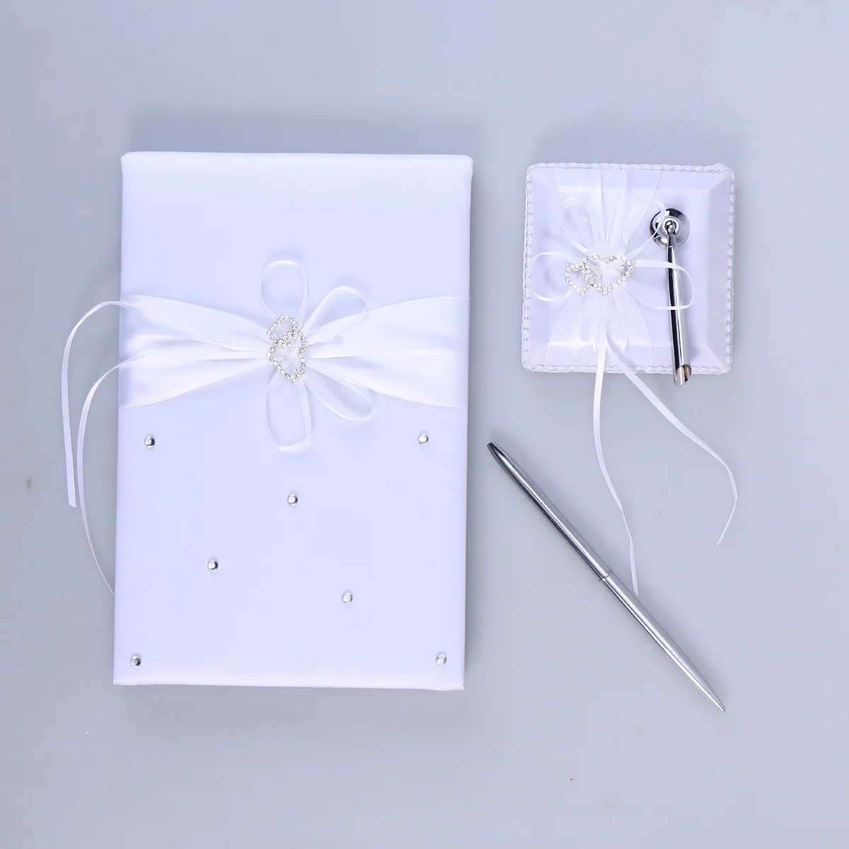 

Guest Attendance Book Pen Stand Signing Pen Set White Satin Bows Wedding Supplies Warm Romantic Party Decor Wedding Supplies