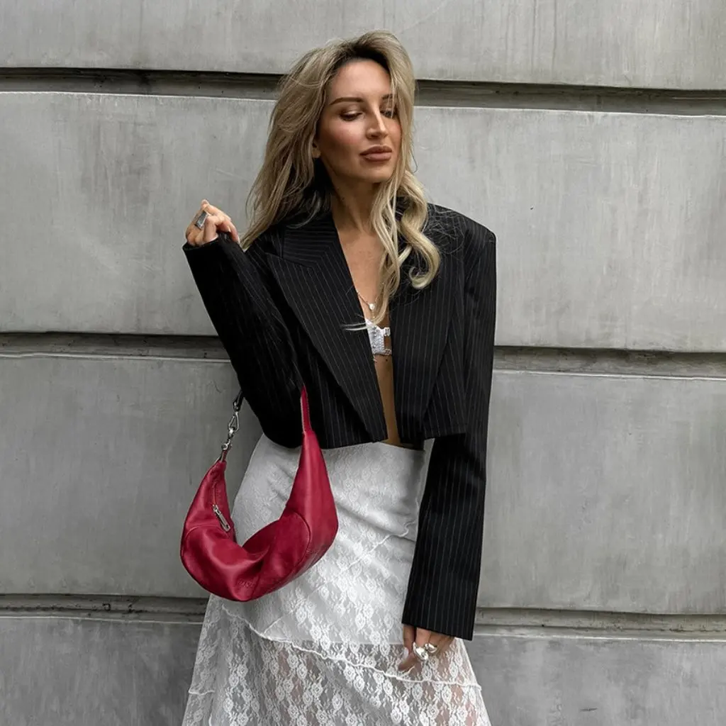 Giacca corta autunnale retrò francese a righe nere per donna Moda professionale Piccolo abito Abbigliamento da donna all'ingrosso