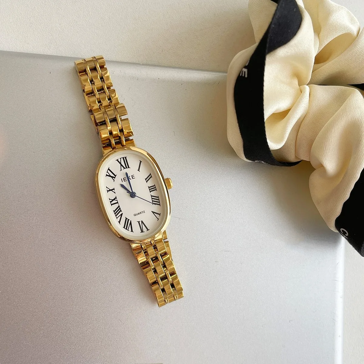 New Korean-Style Oval Small Dial Women'S Fashion Crossbody Bag And Student-Style High-End Steel Band Watch For Women.