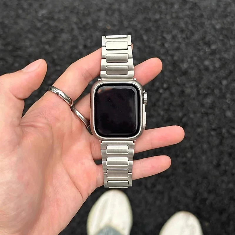Cinturino sottile in metallo in acciaio inossidabile a forma di I per Apple Watch 42/41/40/38 44/45/46/49 Cinturino con fibbia a farfalla per iWatch Series S10 9