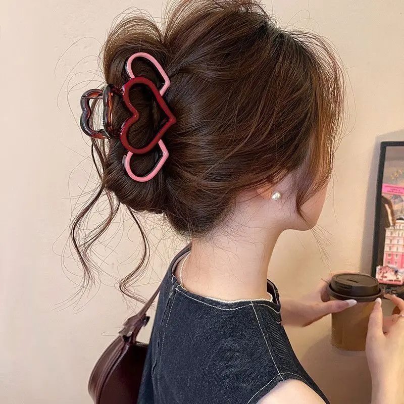 

Romantic Heart Hollow-out Hair Claw Clip Elegant Color Block Snap Claw for Women Summer Beach Fashion Updo Hair Accessories