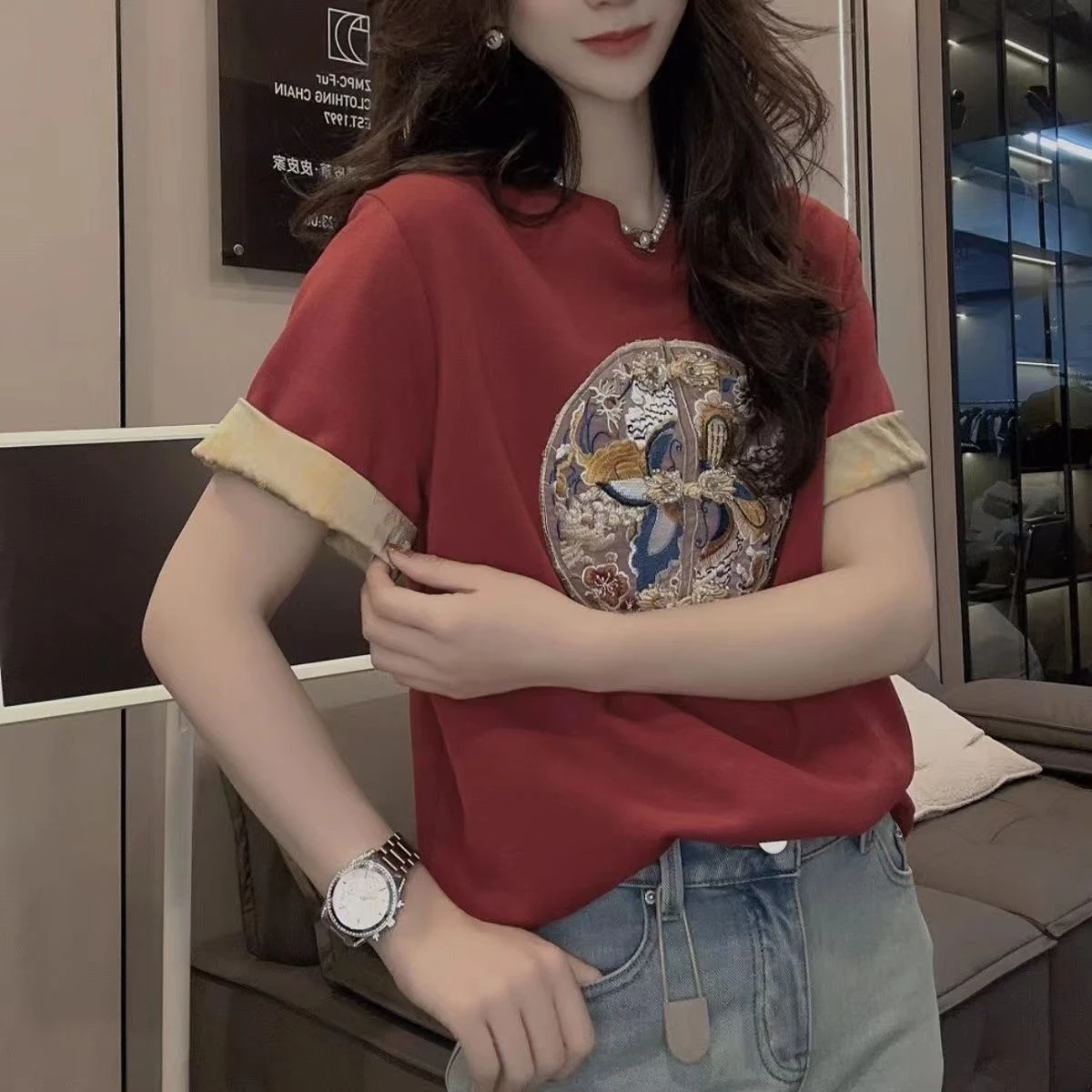 New Chinese style button coat early spring 2024 new Chinese style embroidery super good-looking short sleeve t-shirt female colo