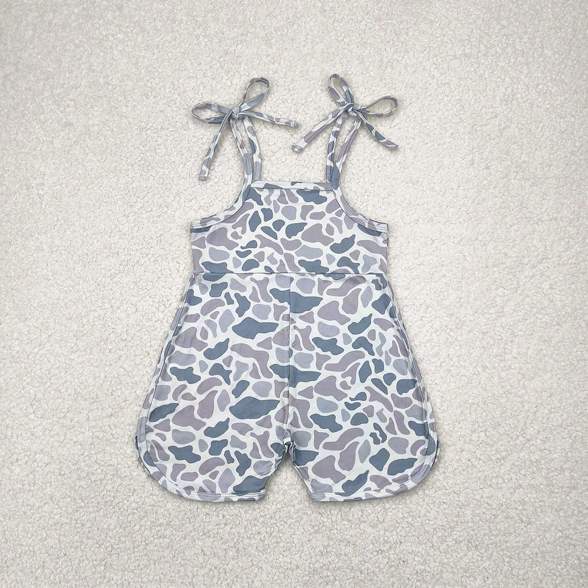 

Baby Girls Grey Camouflage Jumpsuit with Straps Shorts Length Kids Girls Overall Outfit