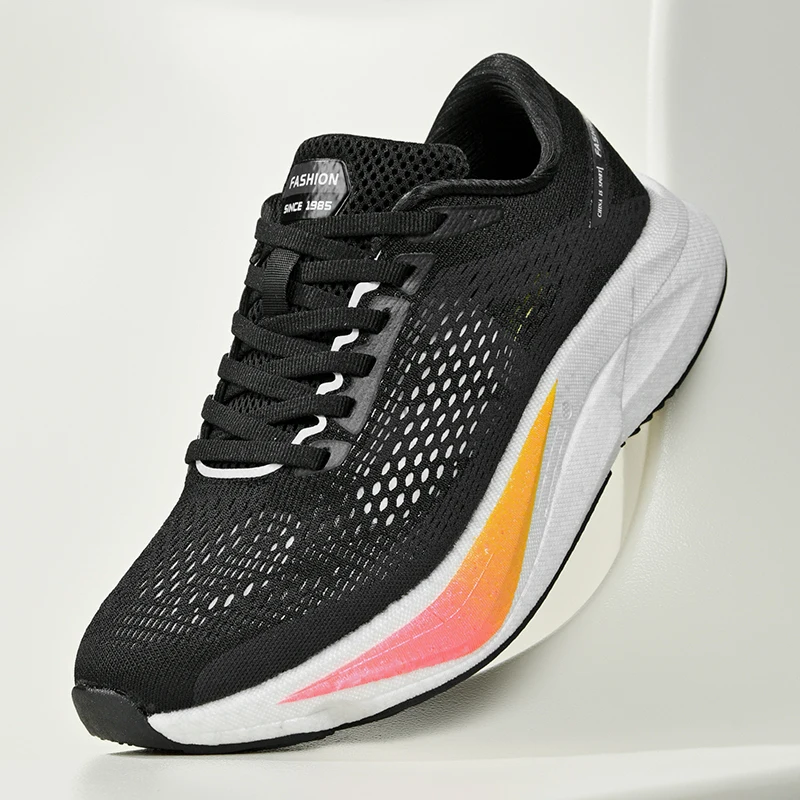 

Carbon Plate Jogging Sneakers Men Women Cushion Comfortable Lightweight Wear Resistant Breathable Outdoor Shoes
