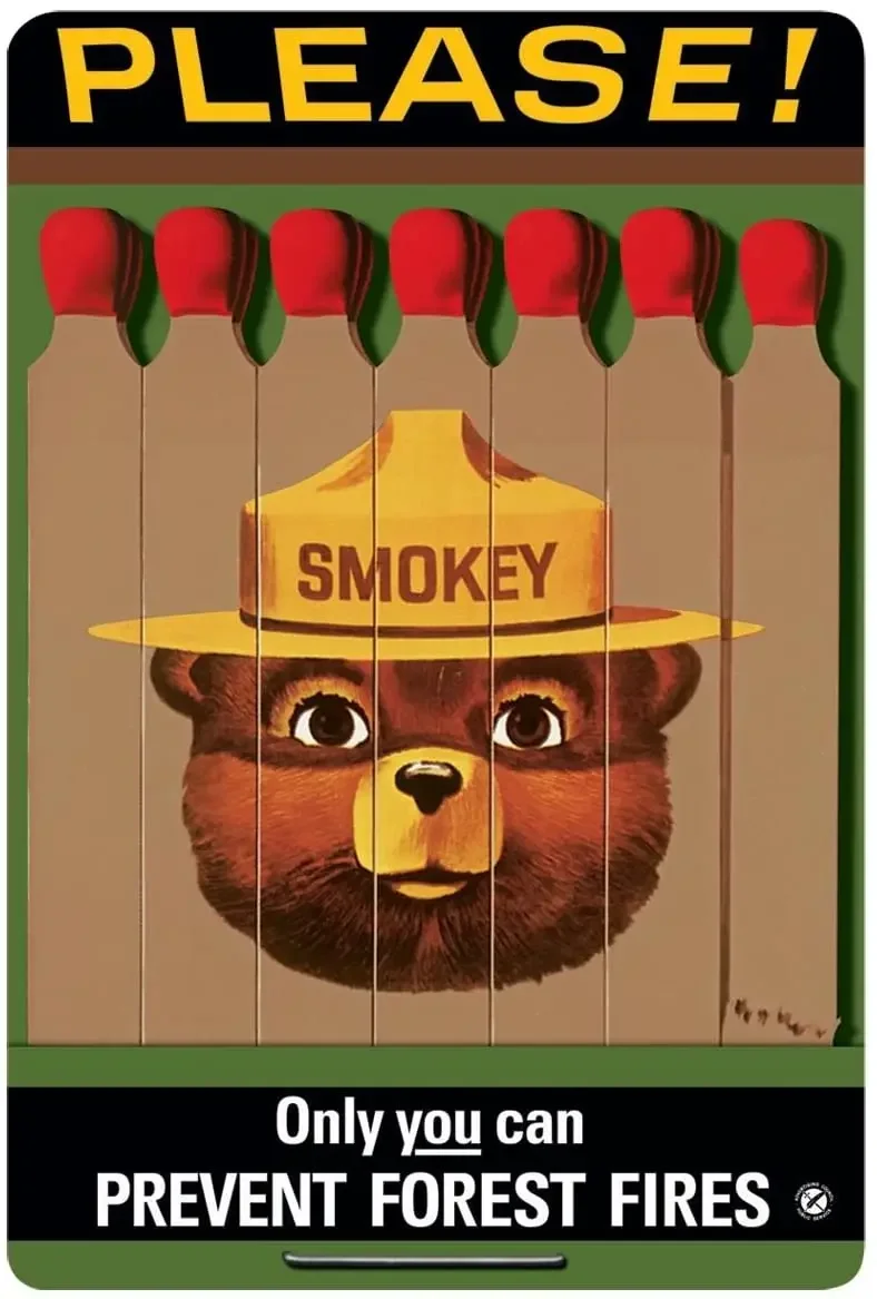 Sinal de lata do Urso Smokey