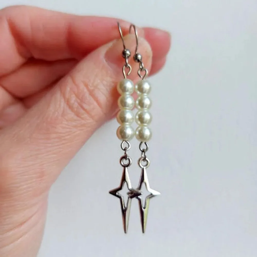 Retro Temperament Sliver Color Hollow North Star Imitating Pearls Strung Together Tassel Dangle Earrings for Women Jewelry Gift