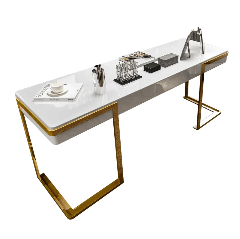 

Computer laptop and desktop study to save space