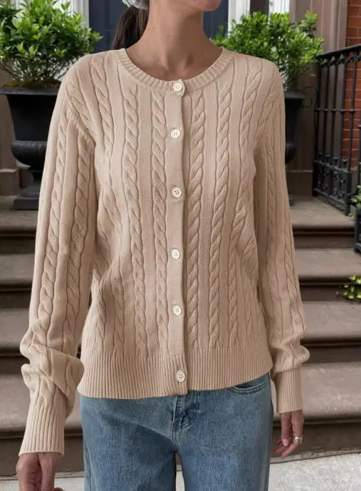 

Autumn and Winter 2025 Vacation Button Knitted Sweater for Women, Solid Color Casual Single Breasted Long Sleeved Knitted Jacket