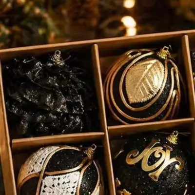 9Pcs For Black And Gold Christmas Ornaments Set Glitter Plastic Baubles Fabric Flowers Present Pendants For Holiday Tree Home