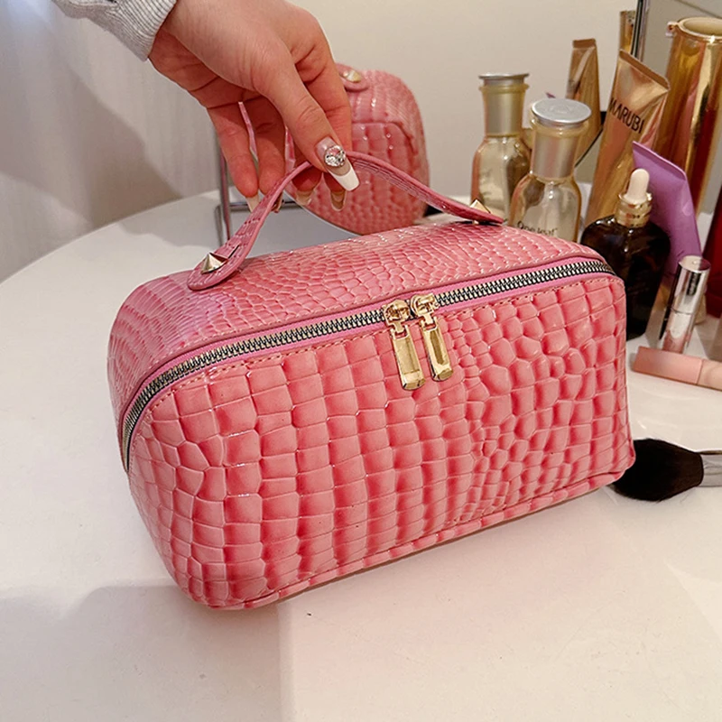 large-capacity-travel-cosmetic-bag-women-high-end-crocodile-pattern-pu-material-portable-toiletry-bag-luxury-makeup-storage-bag