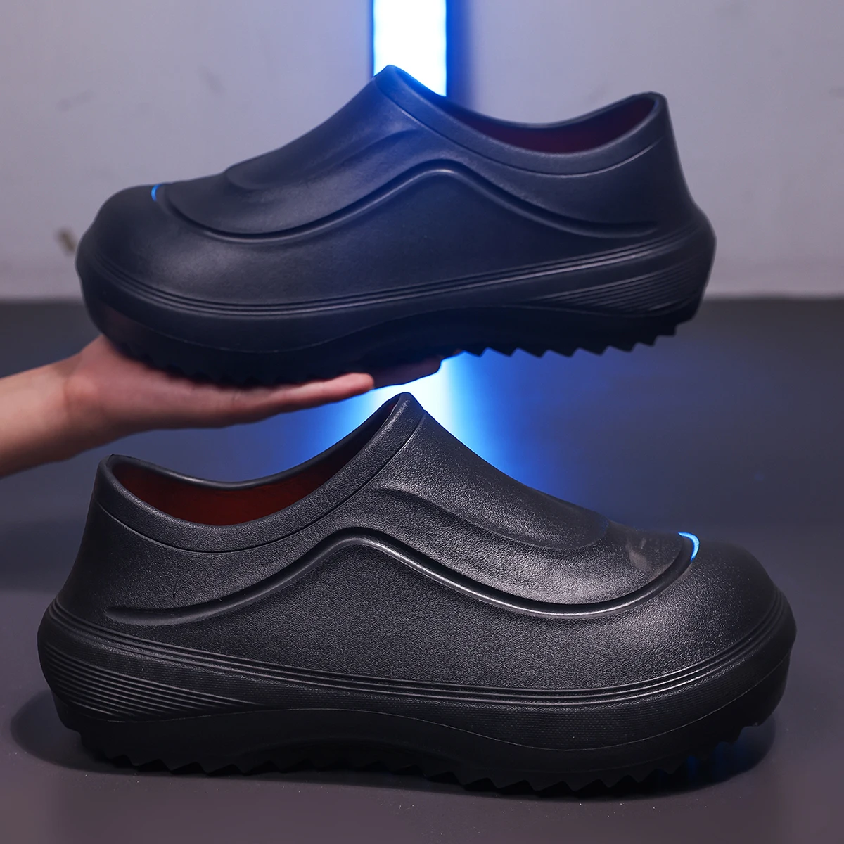 Men Sandals Summer New Style Chef Waterproof Anti-Slip Oil Proof Thick Bottom Labor Protection Shoes Casual Soft Rain Shoes