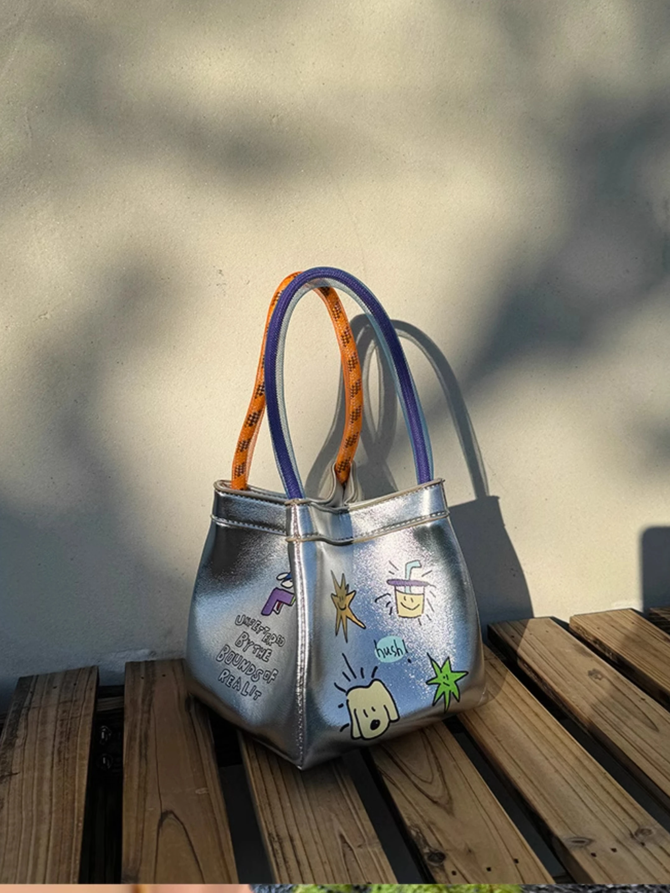 Bolsa pequeña estéreo portátil para chica, bolsa de almacenamiento de viaje, ilustración bonita, Graffiti Tide, novedad de 2024