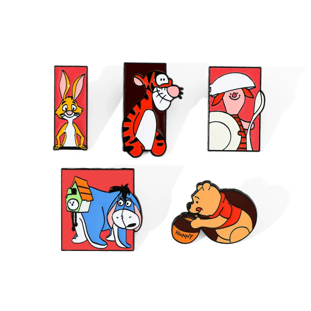

Cartoon Anime Creative Winnie The Pooh Metal Brooch Decoration Cute Tigger Piglet Dripping Oil Alloy Pin Accessories