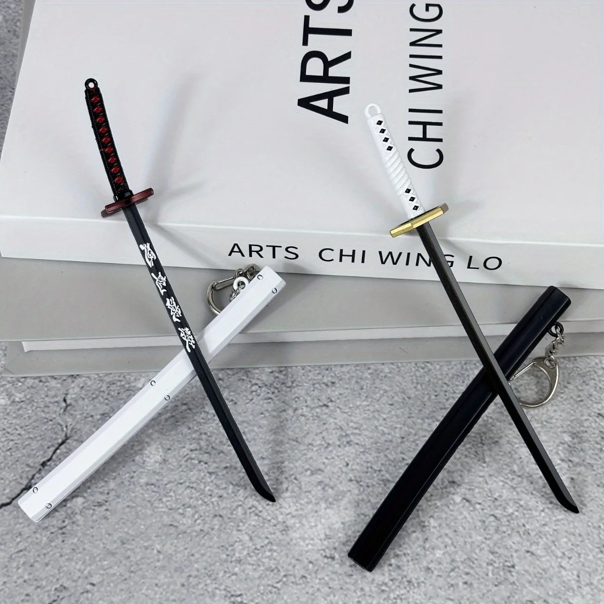 Espada samurái Original de Anime Demon Slayer Katana de 6 pulgadas, tamaño Real, Katana japonesa Giyuu, cuchillo de Metal Shinobu Ninja, regalo