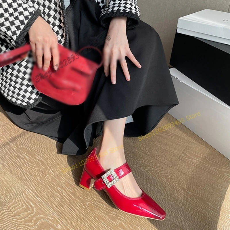 

Red Square Crystal Buckle Decor Pumps Pointed Toe Patent Leather Chunky Mid Heel Women Shoes 2023 Concise Zapatos Para Mujere