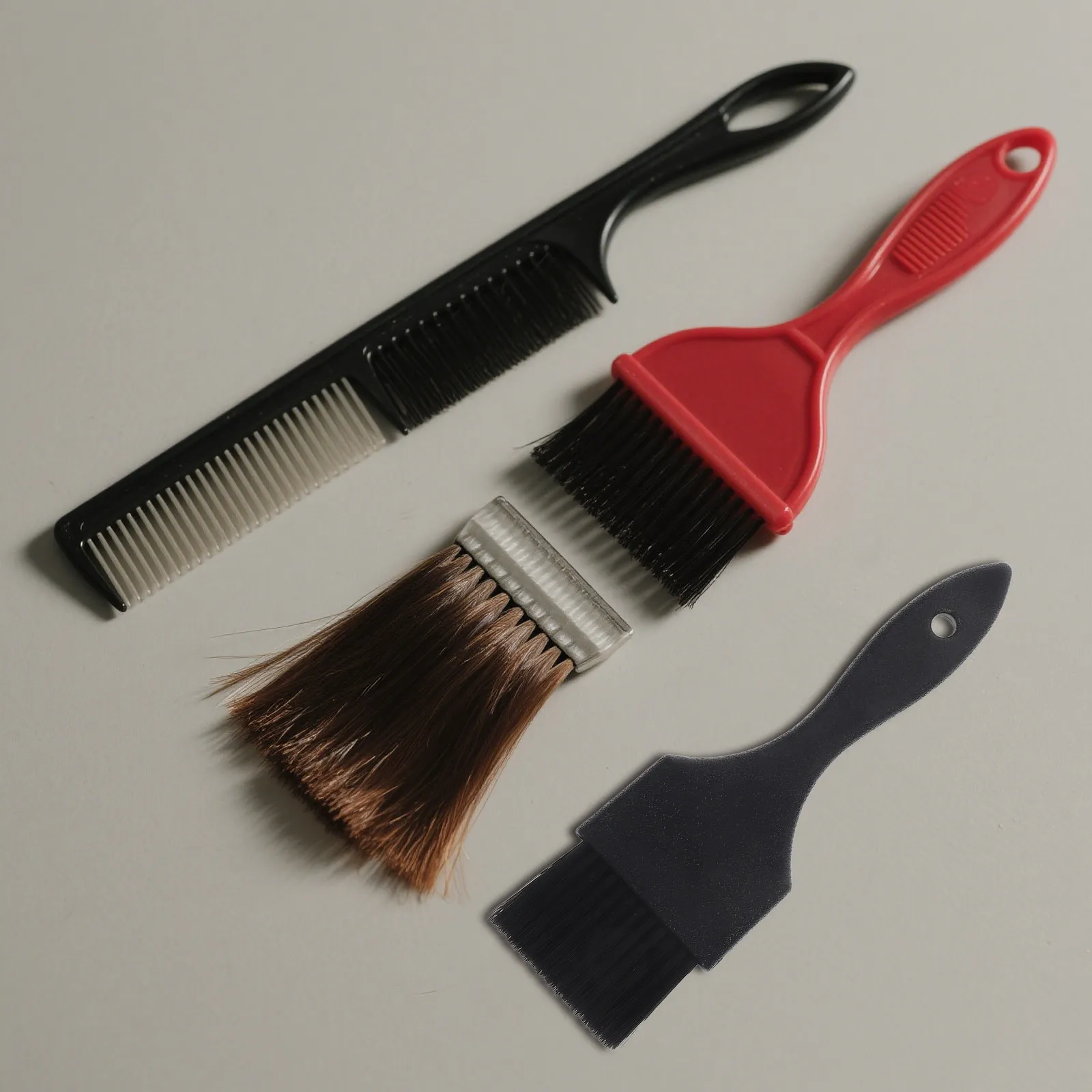 

1 шт. Кисть для окрашивания волос с утолщенными нейлоновыми щетинками, для равномерного нанесения, удобная длинная ручка, многоразовая, инструмент для самостоятельного окрашивания волос