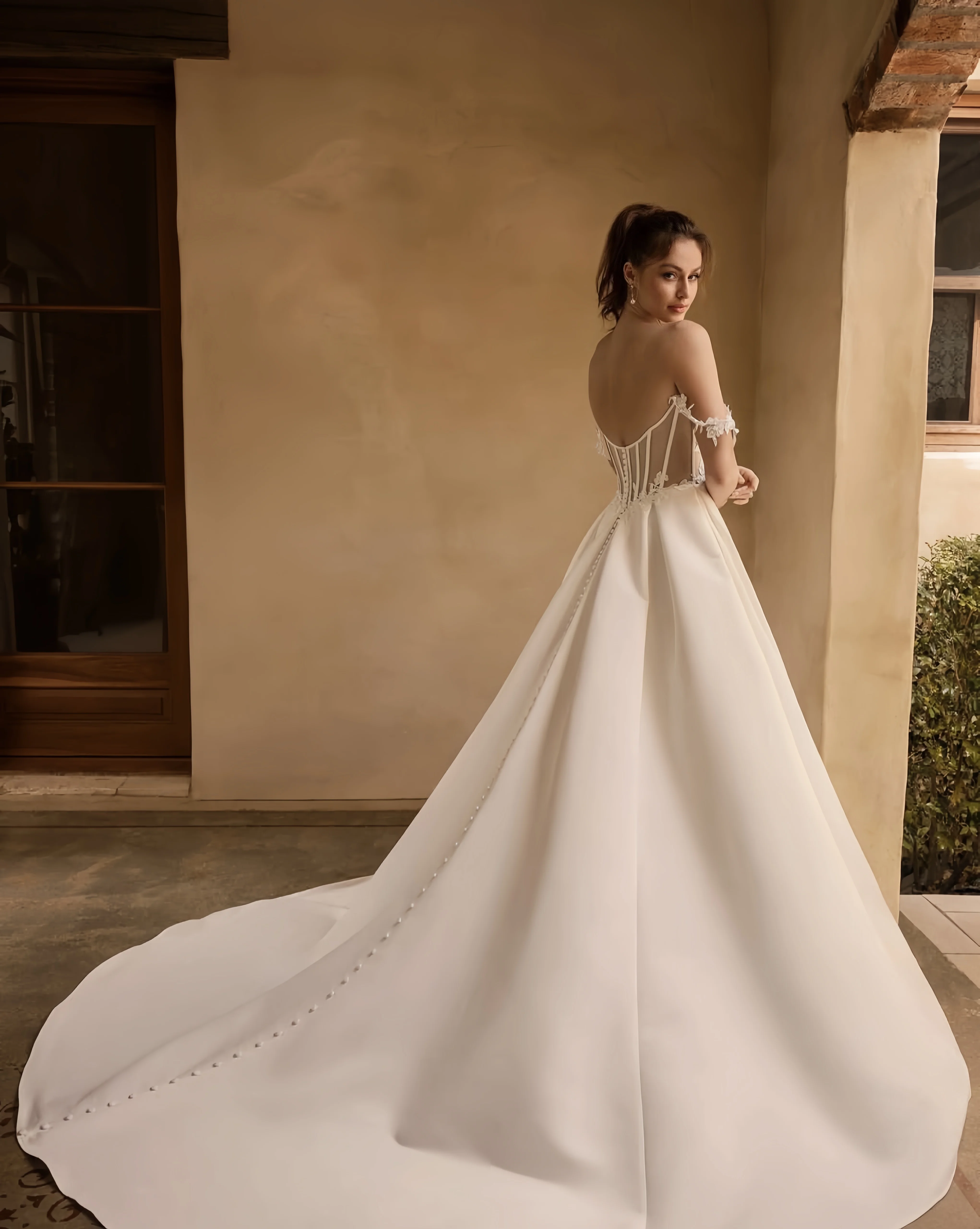 

Customized Elegant Two Strapls Lace Sweethert Satin A Line Wedding Dresses Vestido De Novia