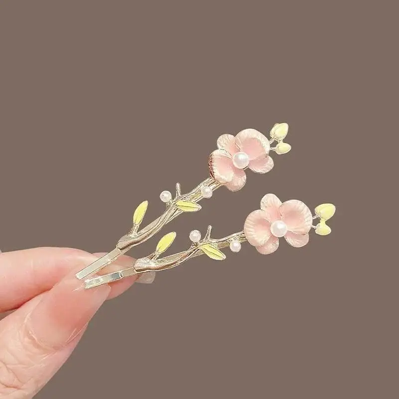 1pc Early Spring Ethereal Pearl Flower Bar Clip for Women, Side Swept Hair Clip, 2025 New Ar Charm Hair Accessory