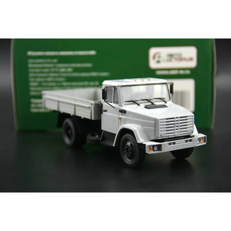 SSM 1:43 Scale Soviet Russia Kamaz Truck Gil ZIL Alloy Truck Model Collection Ornament Souvenir Die Casting Children's Toys