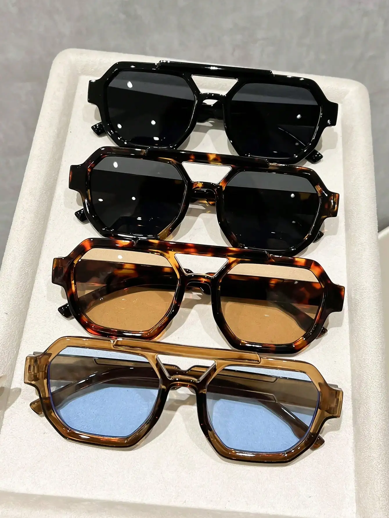 

4 Pairs Women's Geometric Leopard Print Stylish Classic Street Fashion Eyeglasses, Suitable For Driving, Fishing, Camping, Daily Life, Street Photography, Tropical Beach Vacation, Business Casual And Other Occasions