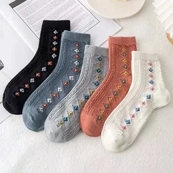 1Pair Elegant Korea Harajuku Woman Floral Socks Vintage Black Yellow Jacquard Ethnic Cotton Casual Cute Girls Dress Sox Autumn