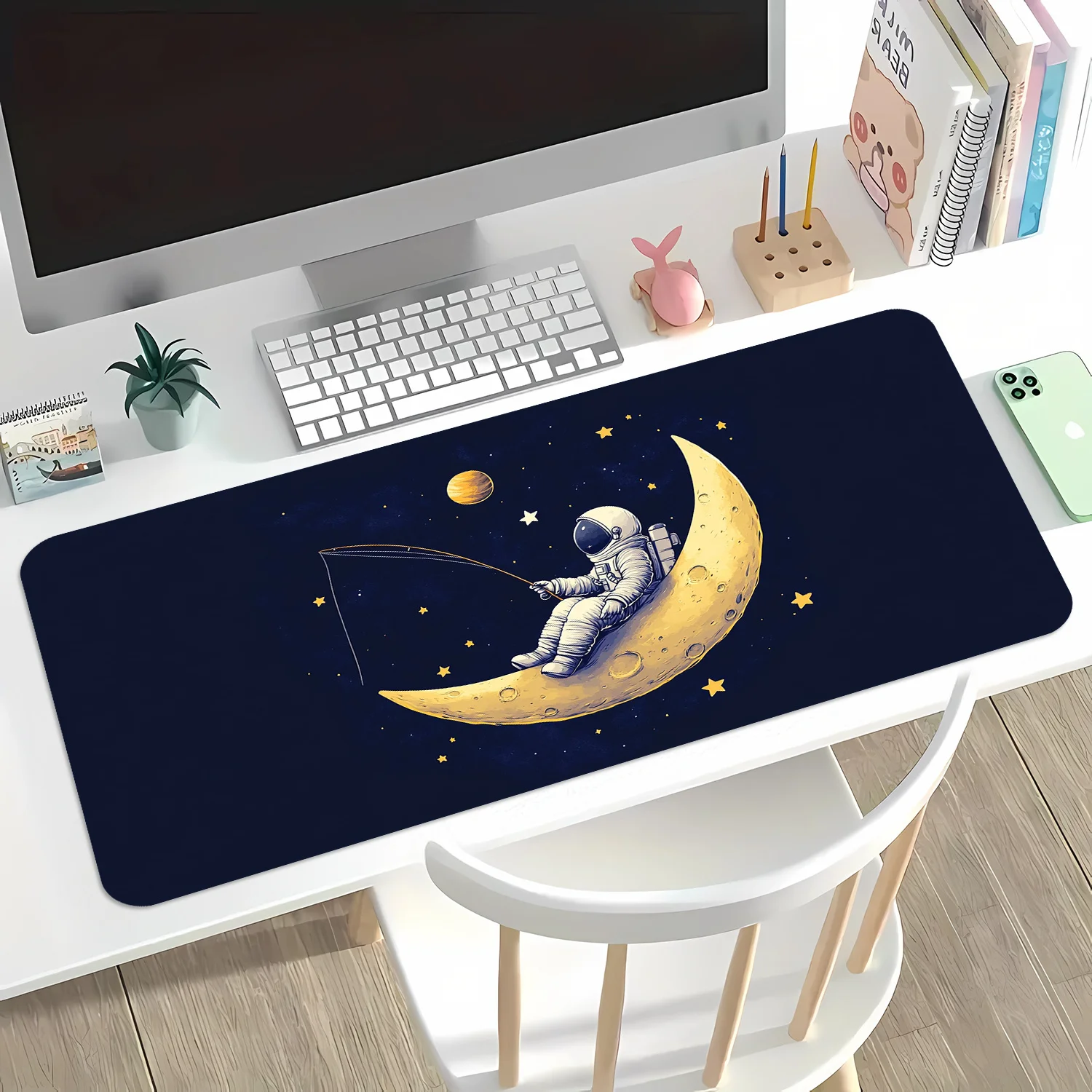 

Astronaut cartoon pattern mouse pad, suitable for office and home use, anti-slip computer desktop decoration