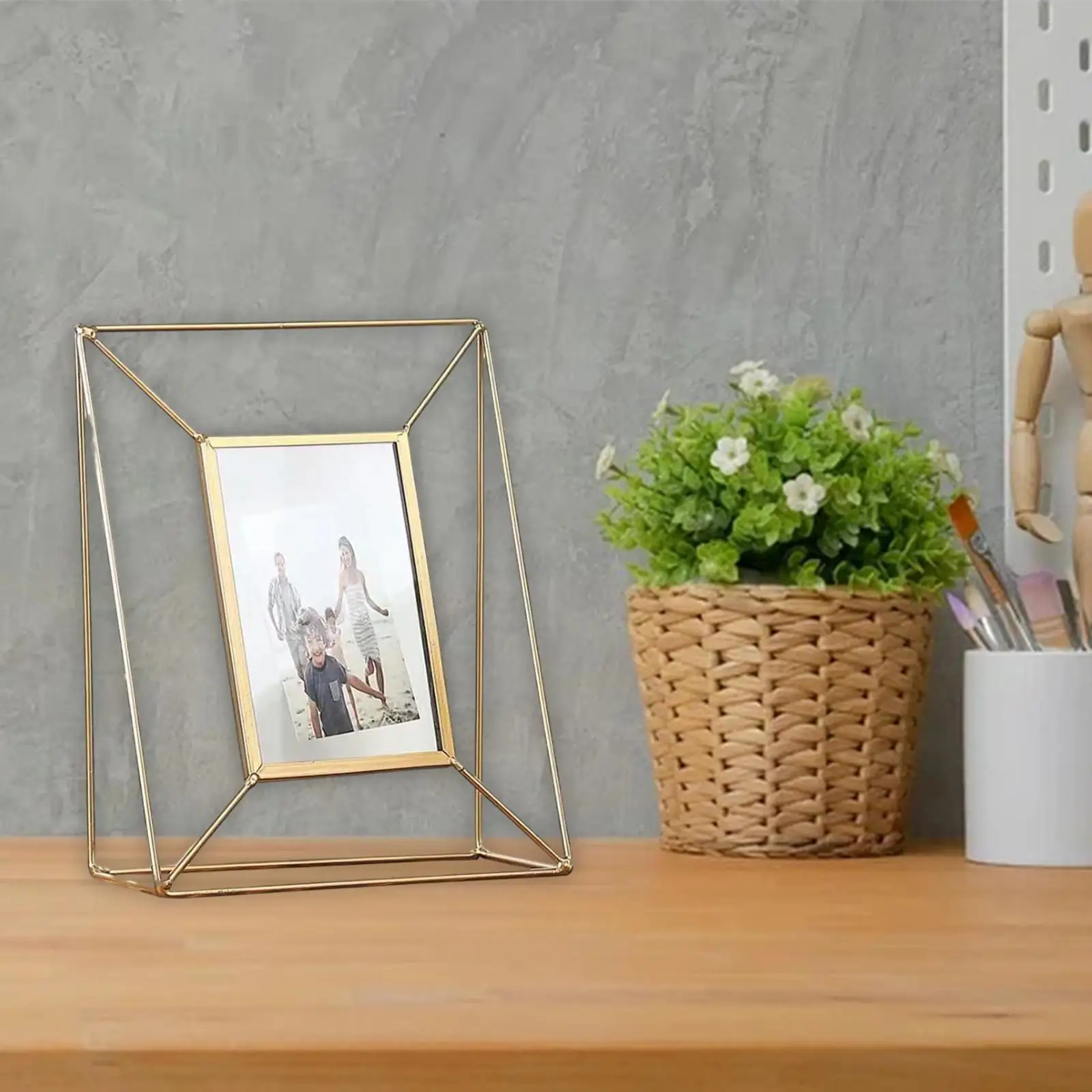 Rectangle Metal Photo Frame 4x6 Inch with Glass for Wall and Table Display Living Room Bedroom