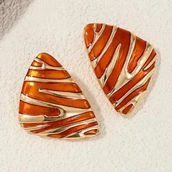 Temperament Geometric Pattern Triangle Enamel Stud Earrings For Women Party Gift OL Fashion Jewelry Ear Accessories BE023