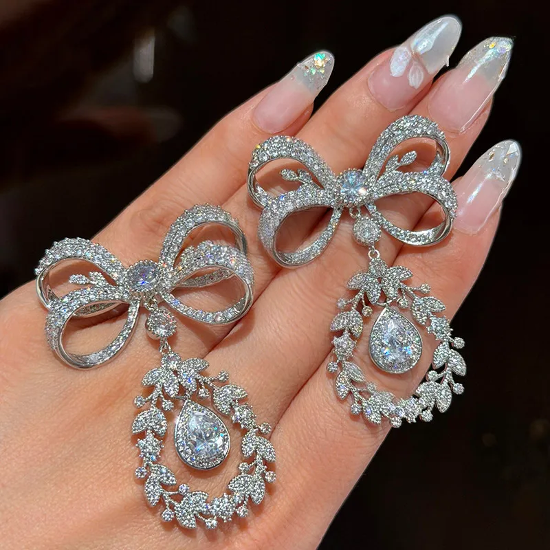 

Exquisite Flower Long Temperament Luxury Fashion Earrings