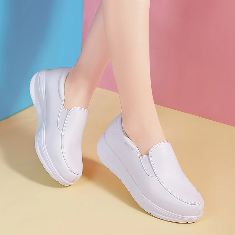 New Casual Summer Nurse Shoes Super Thousand Shallow Mouth Shake Shoes Lightweight Thick Sole Height-Enhancing Foot Sports Shoes