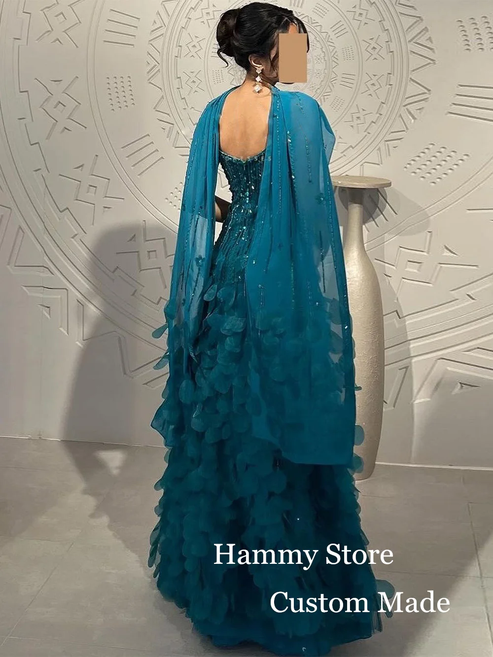 Luxury Saud Evening Dress with Shawl Spaghetti Straps V Neck Beading Floral Petals Arabian Prom Gown Customized Party Dresses