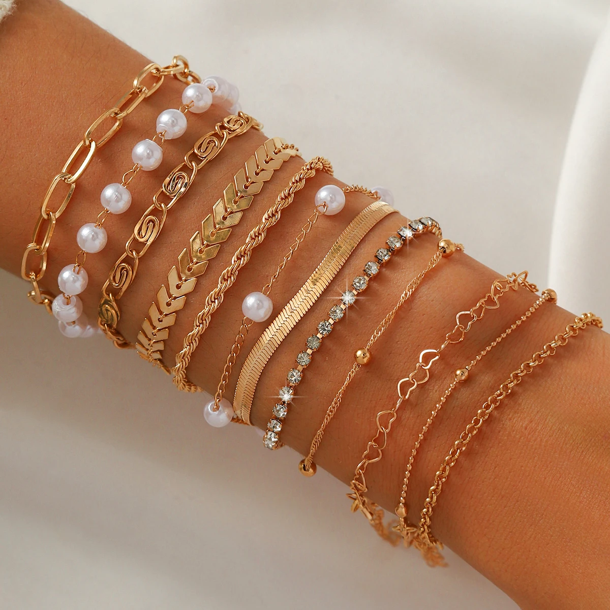 10Pcs Women Imitation Pearl Rhinestone Chain Bracelet Set Women Mixed Style Stackable Layered Bracelets Wedding Daily Accessorie