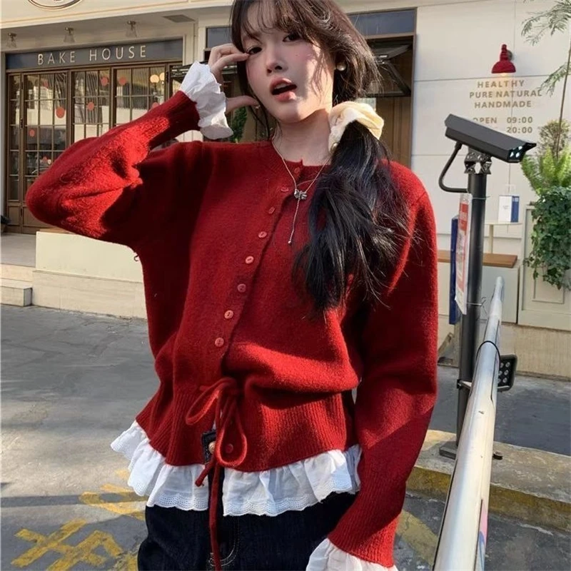 

Knitted Sweater Women 2025 Autumn New Arrival Pearl Buttons Lace Patchwork Sweaters Pullovers Korean Style Casual Outwear Tops