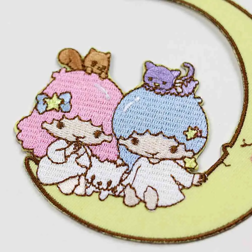 Self Adhesive Crescent Moon Cartoon Embroidery Patch, Sweet Anime Figure Sticker Patch for Clothes Bag Stick on Decor view 4