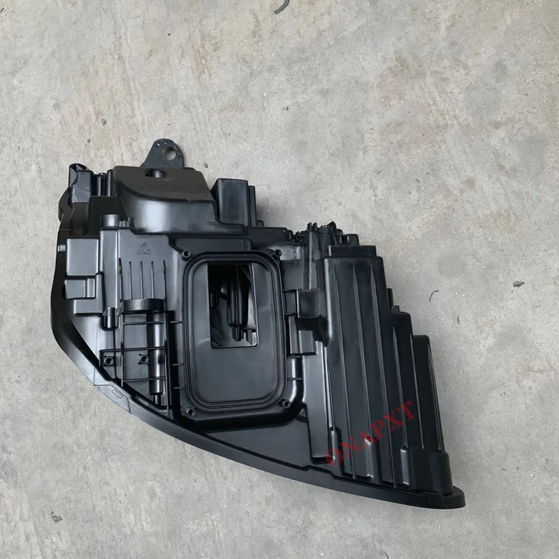 フロントヘッドライトカバーブラックベースヘッドランプバックハウジング底部保護シェルメルセデスベンツ E クラス W213 2016-2020