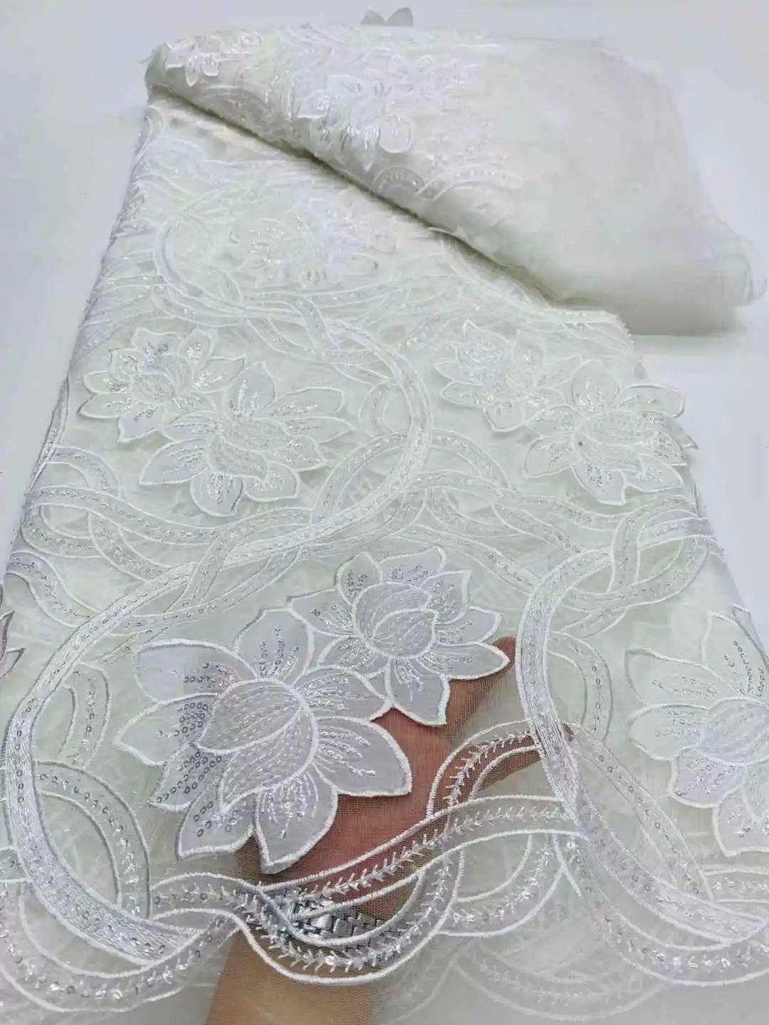 

African French Beaded Lace Fabric 2025 High Quality Lace Embroidered Nigerian 3d Sequins Tulle Lace 5 Yards For Sew Party Dress